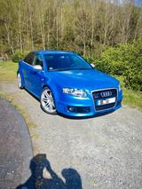 Audi RS4 4.2 quattro Schallensitze Sportlenkrad - Audi RS4: Privatanbieter