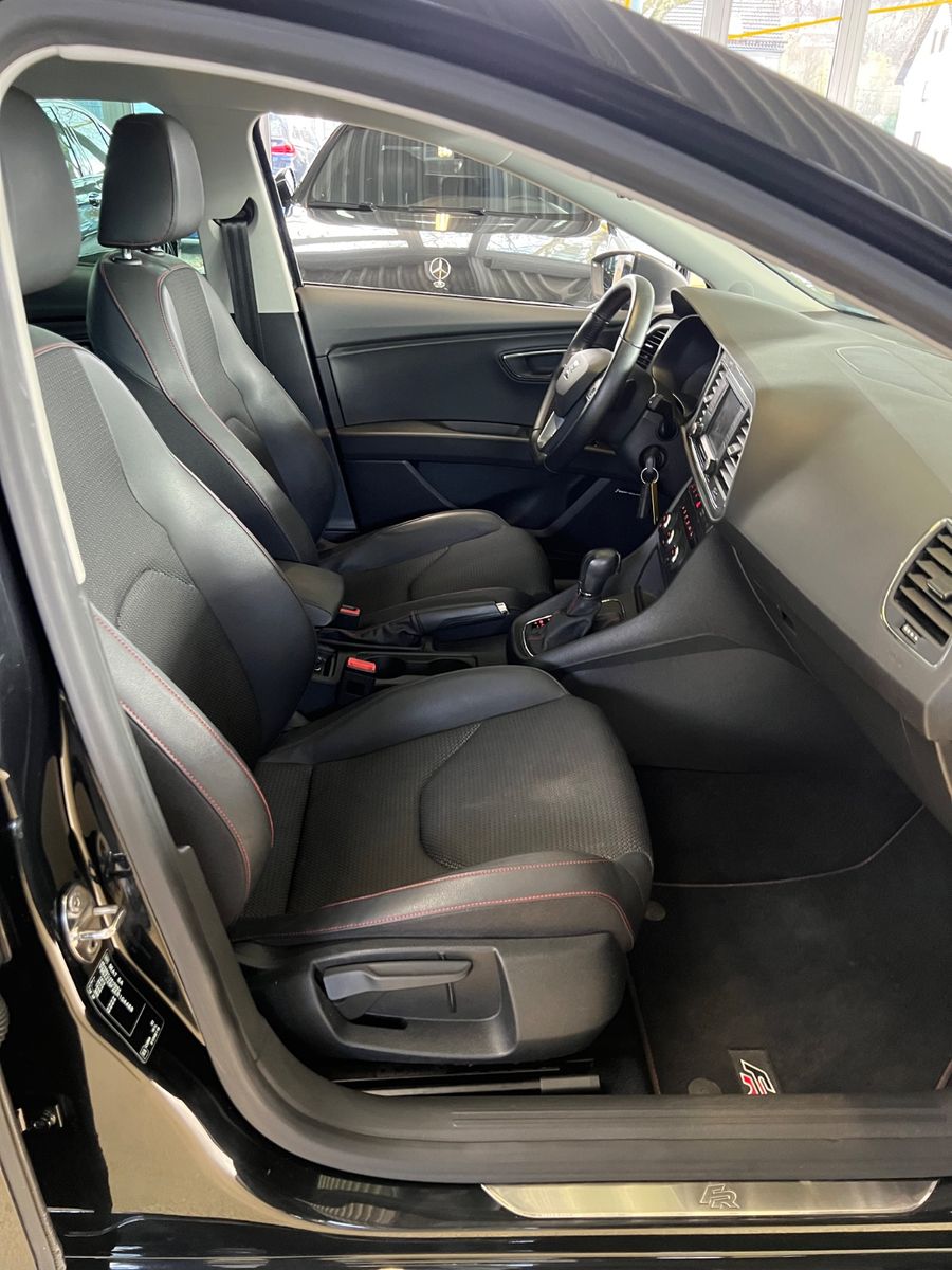 Fahrzeugabbildung SEAT Leon FR 2.0 TDI DSG *LED*NAVI* 1.HAND*