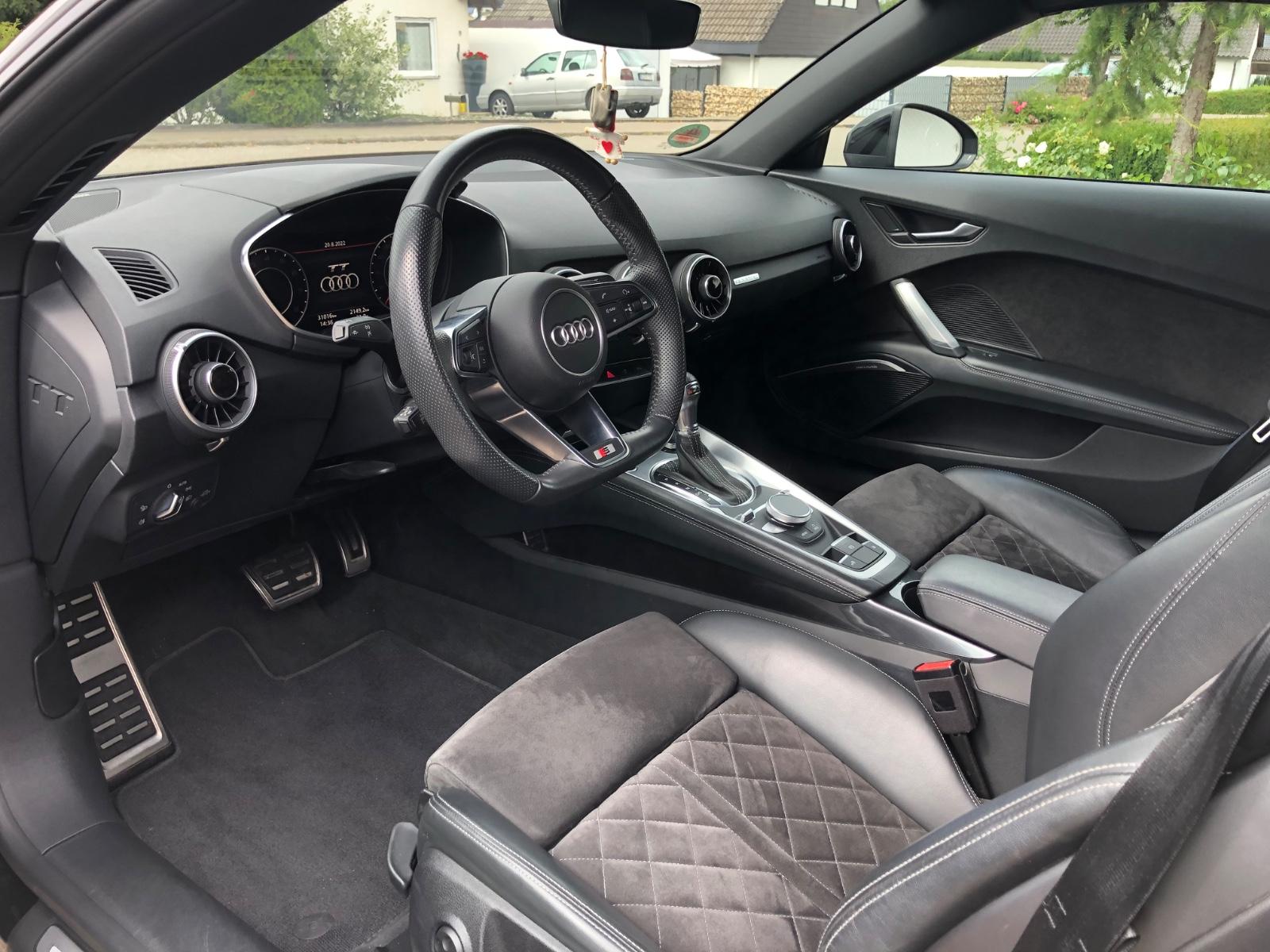 Audi TT 45 TFSI S tronic quattro Roadster -S-Line