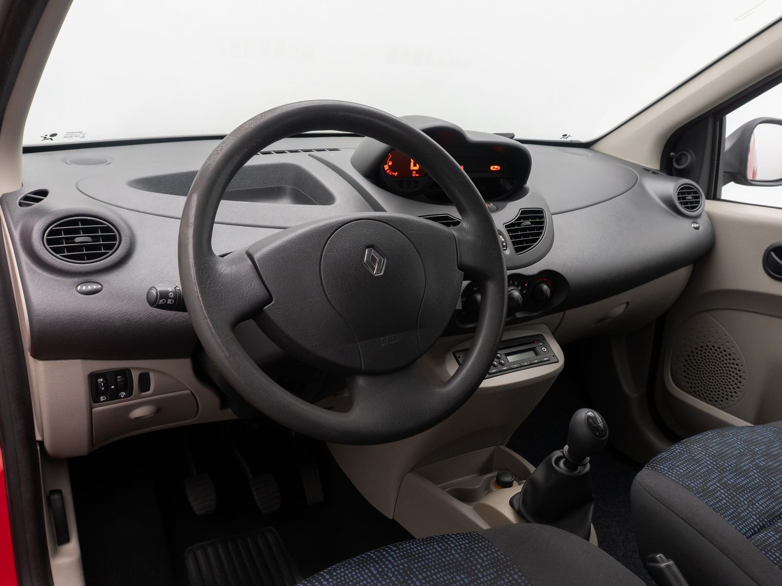 Fahrzeugabbildung Renault Twingo Authentique AllwetterReif CD ABS BremsAss