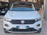 Volkswagen VOLKSWAGEN T-ROC 1.6 TDI SCR Advanced BlueMotion - Volkswagen T-Roc mit Diesel-Antrieb: Kombi