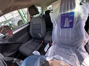 Volkswagen Golf - 11