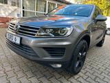 Volkswagen Touareg V6 TDI BMT/Start-Stopp 4Motion - graue Volkswagen Touareg