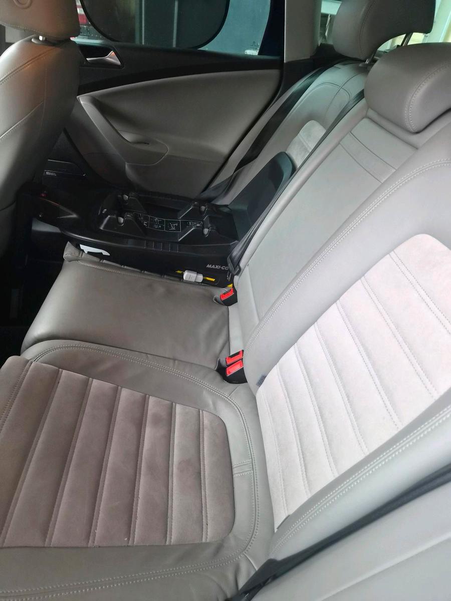 Volkswagen Passat 2009 — photo 8