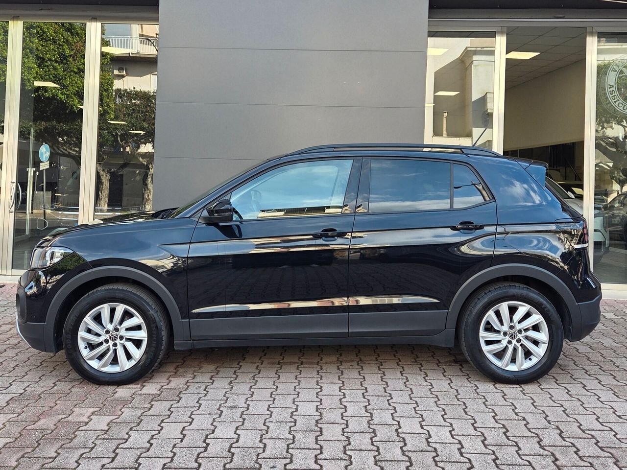 Volkswagen T-Cross 1.0 TSI 110 CV Style imagem 3