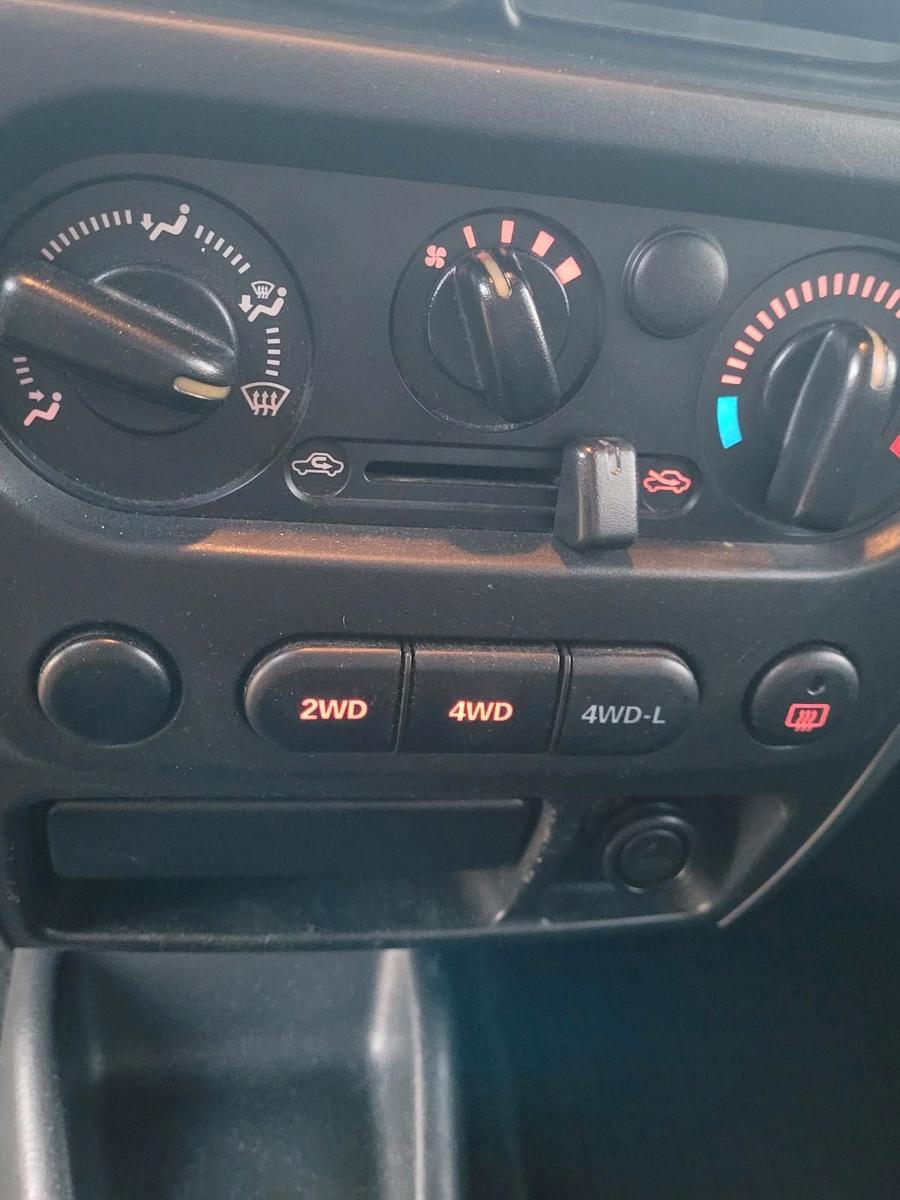 Suzuki Jimny 2009 — photo 7