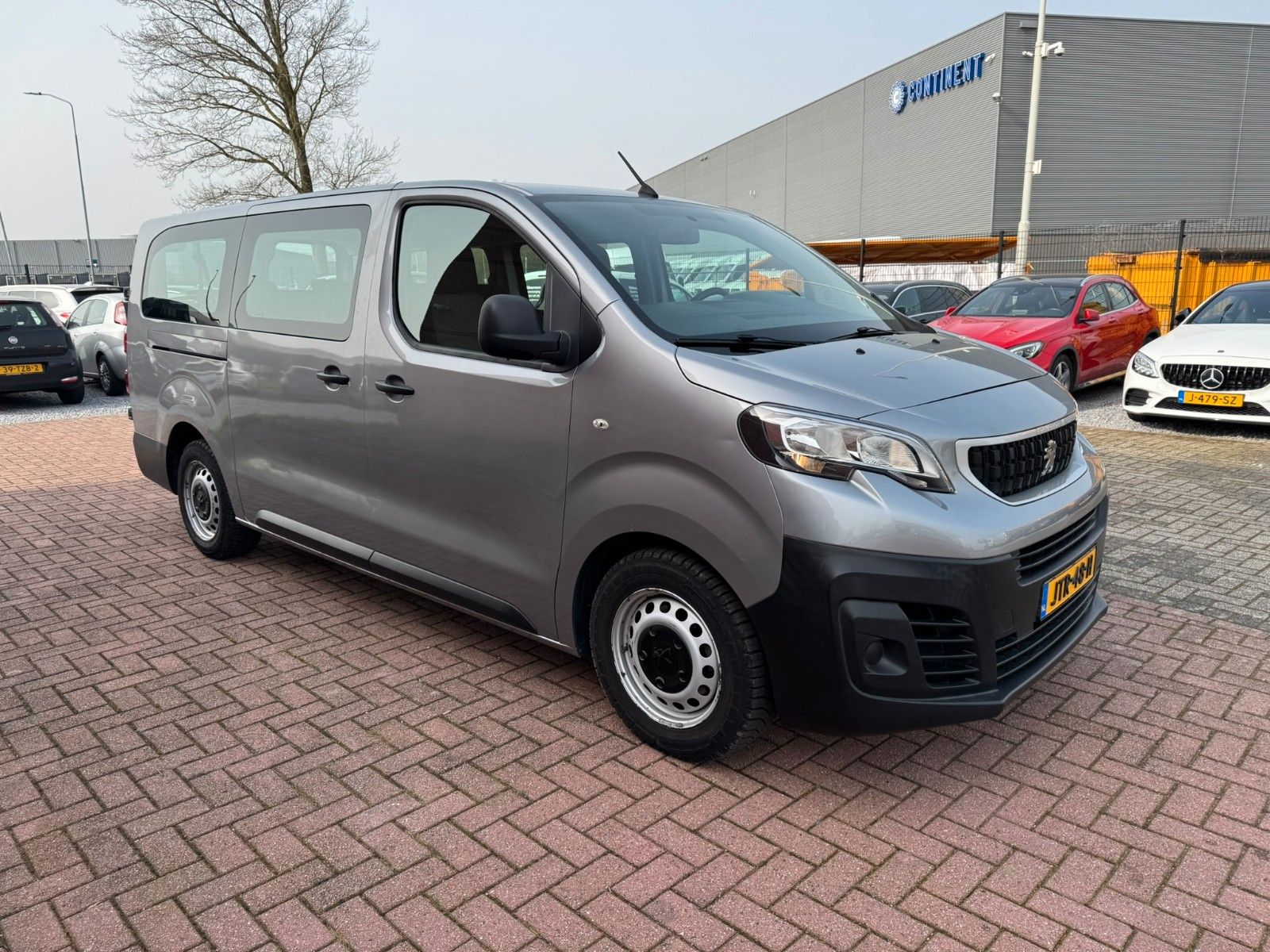 Peugeot Traveller BlueHDi 120 S&S Active L3, 8 Pers, imagem 3