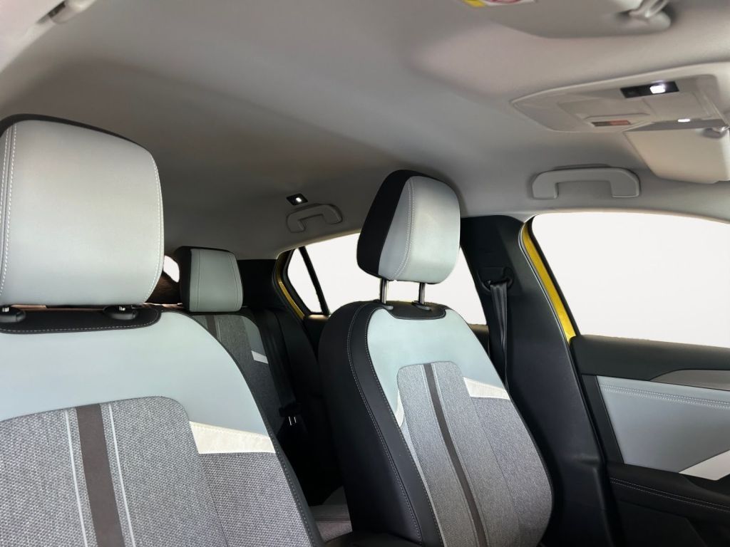 Fahrzeugabbildung Opel Astra 1.5 D Automatik Business Elegance
