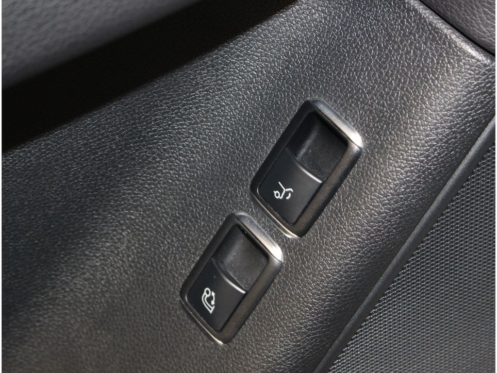 Fahrzeugabbildung Mercedes-Benz GLE 350 d Coupe 4Matic AMG-Line*AHK*Distronic