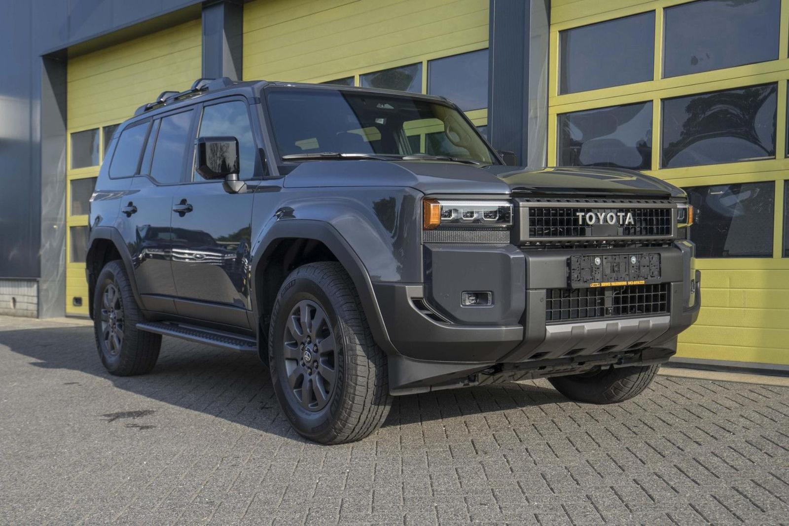 Toyota Land Cruiser Premium 2.4 Hybrid I-Force Max Selt