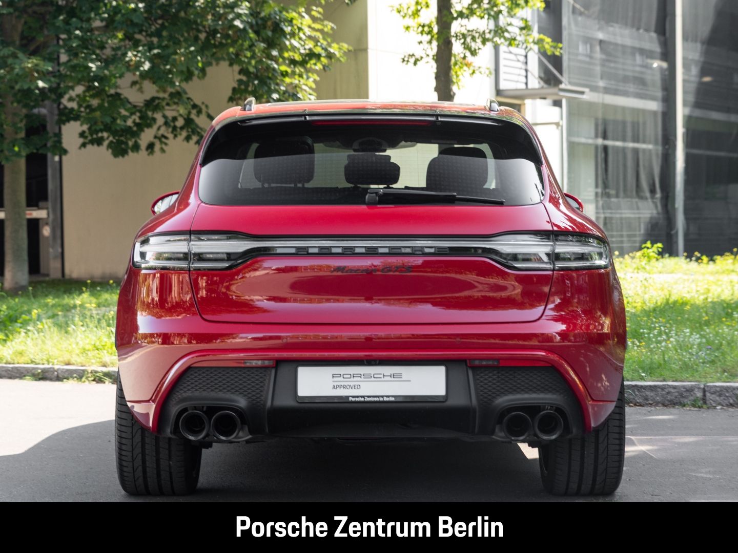 Porsche Macan GTS Karminrot Sportabgasanlage Panorama foto 9