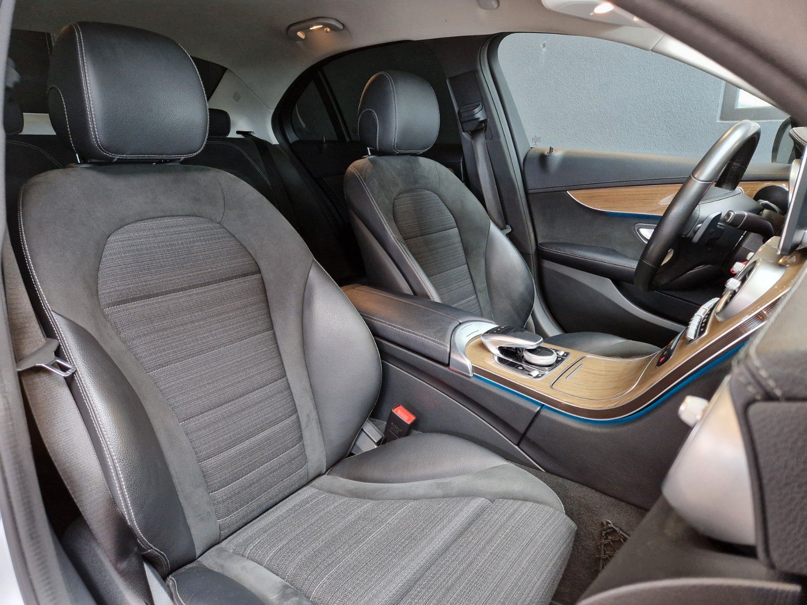 Mercedes-Benz C 250d BlueTec Exclusive*KAMERA*AHK*HEAD-UP*LED foto 25