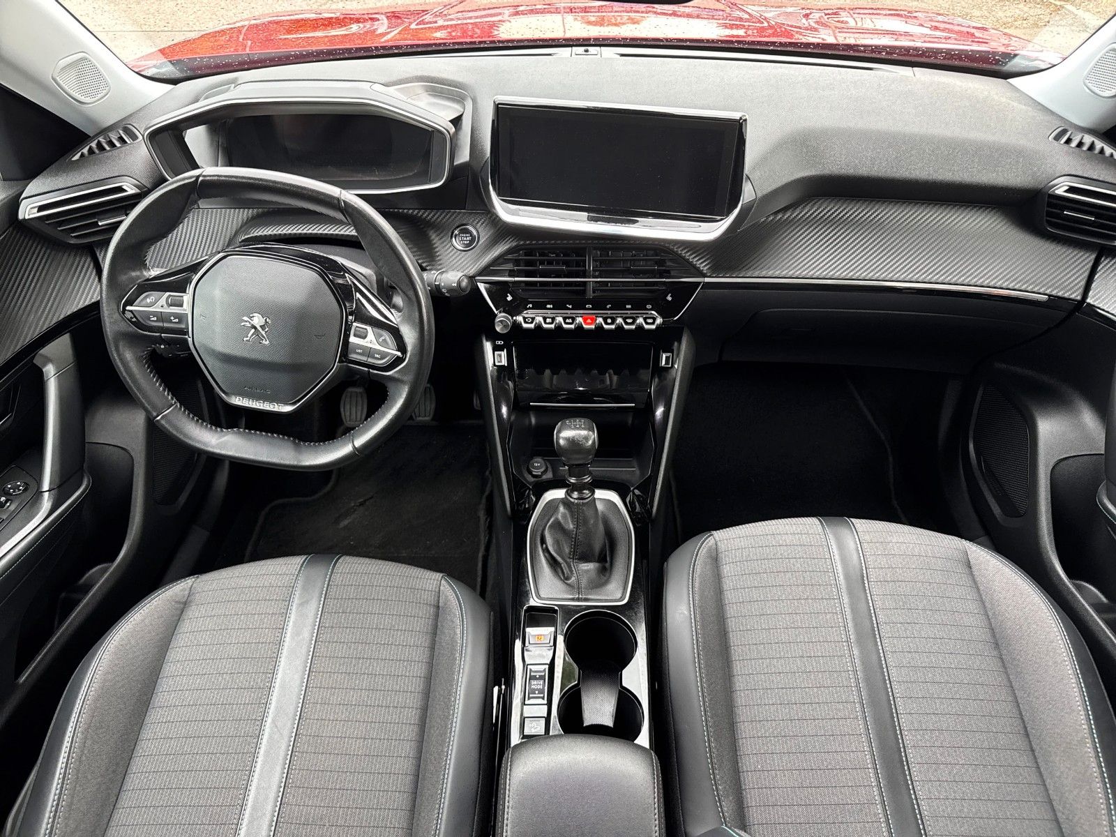 Fahrzeugabbildung Peugeot 2008 Allure Pack, Sitzheizung, Induktionsladen