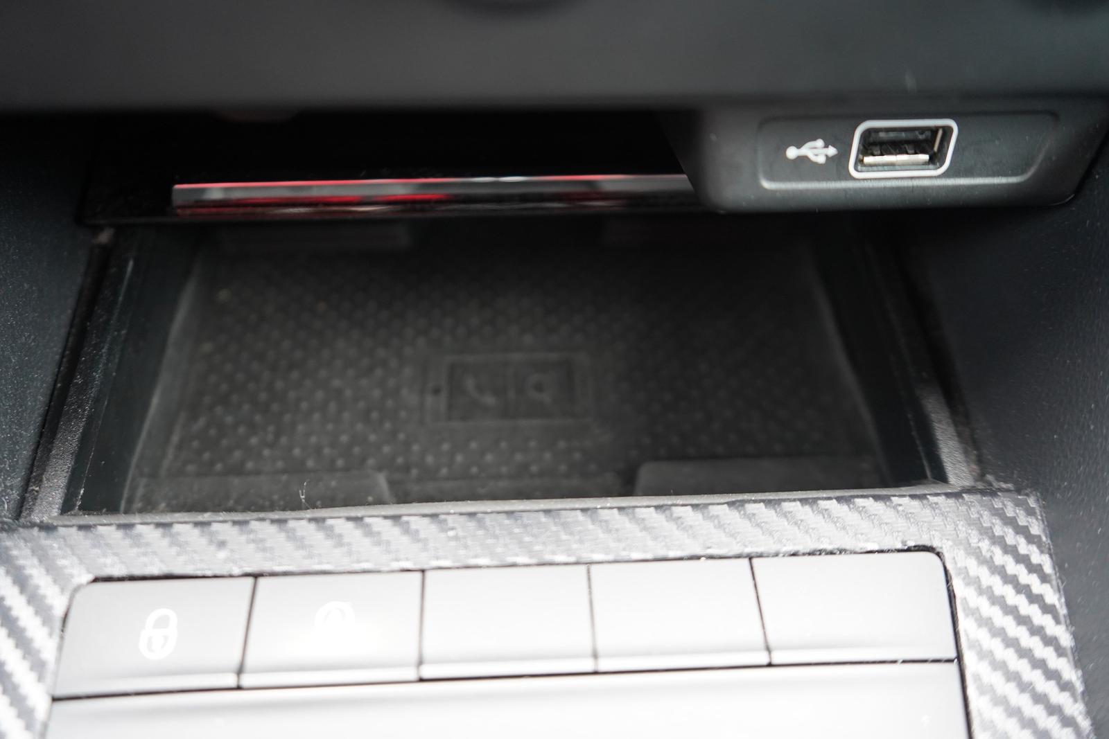 Skoda Octavia 1.6 TDI Style Navi Sitzheizung Klimaaut.