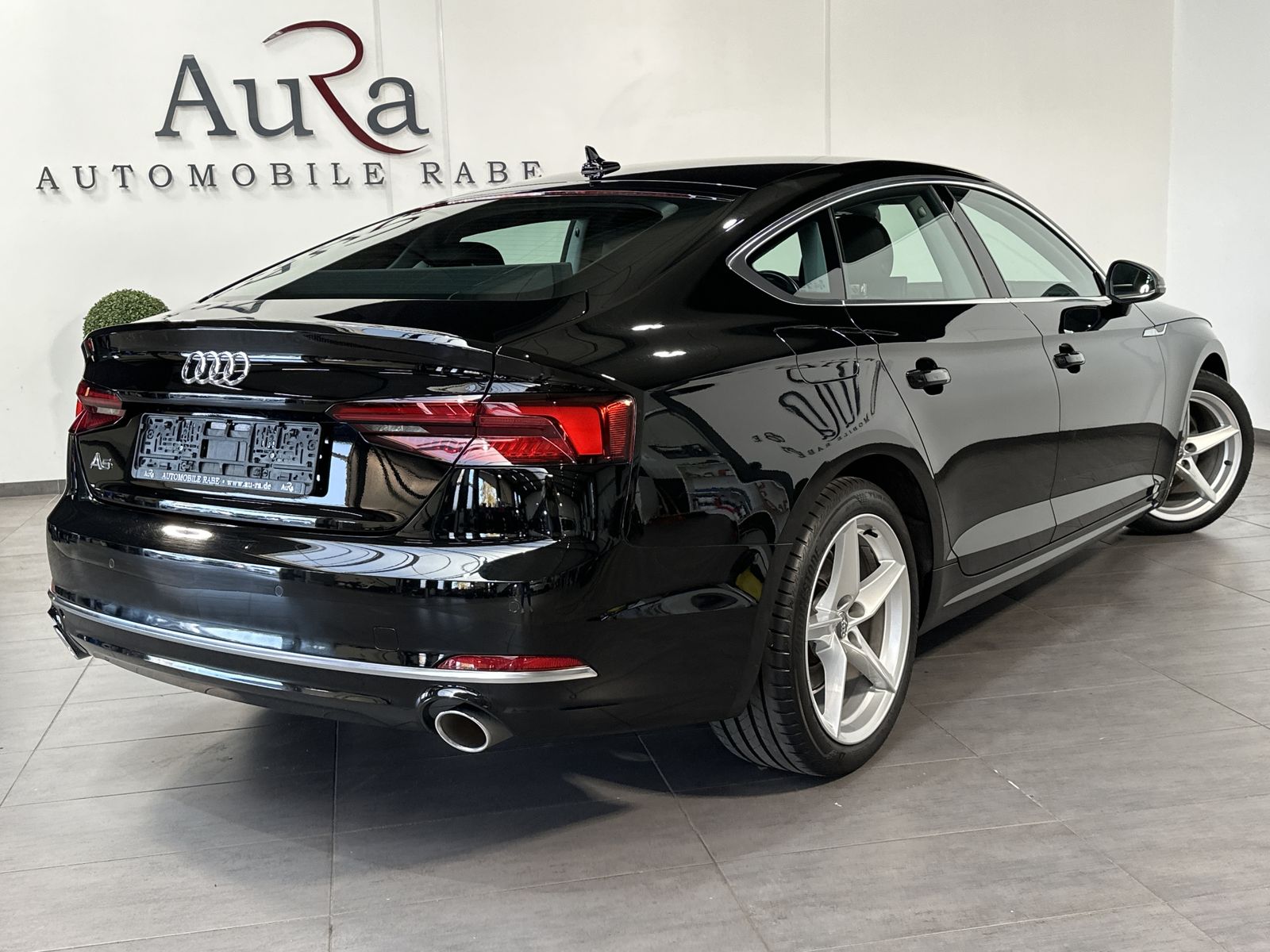 Fahrzeugabbildung Audi A5 SpB 40 TFSI Sport LED+SHZ+TEMPOMAT+18ZOLL+APS