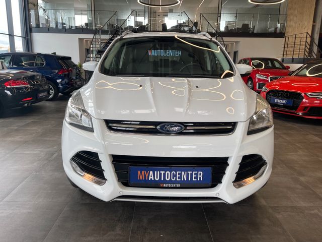 Ford Kuga Titanium EcoBoost *4x4*KAMERA*AHK*TOUCH*