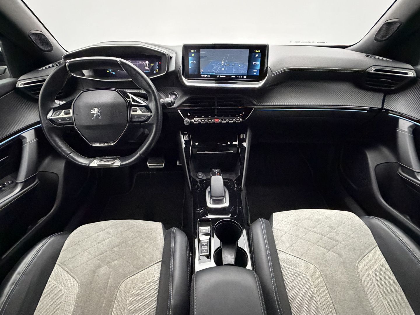 Peugeot e-2008 EV GT Pack 50 kWh 3-Fase SOH 97% | 3D i-C imagem 2