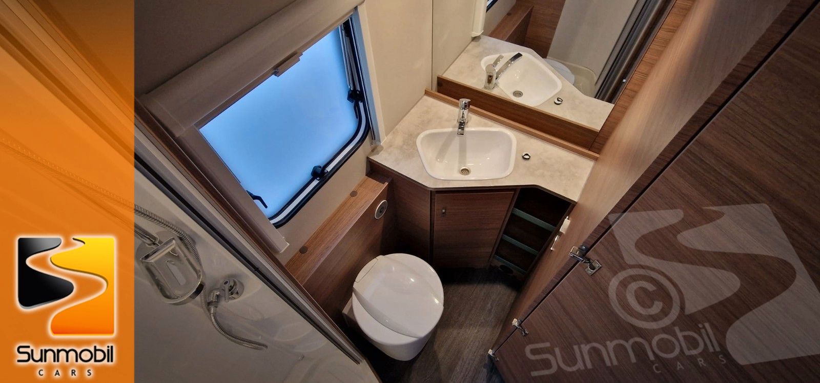 Fahrzeugabbildung Knaus Sport 500 KD E-Power 1.700kg Premium Tür