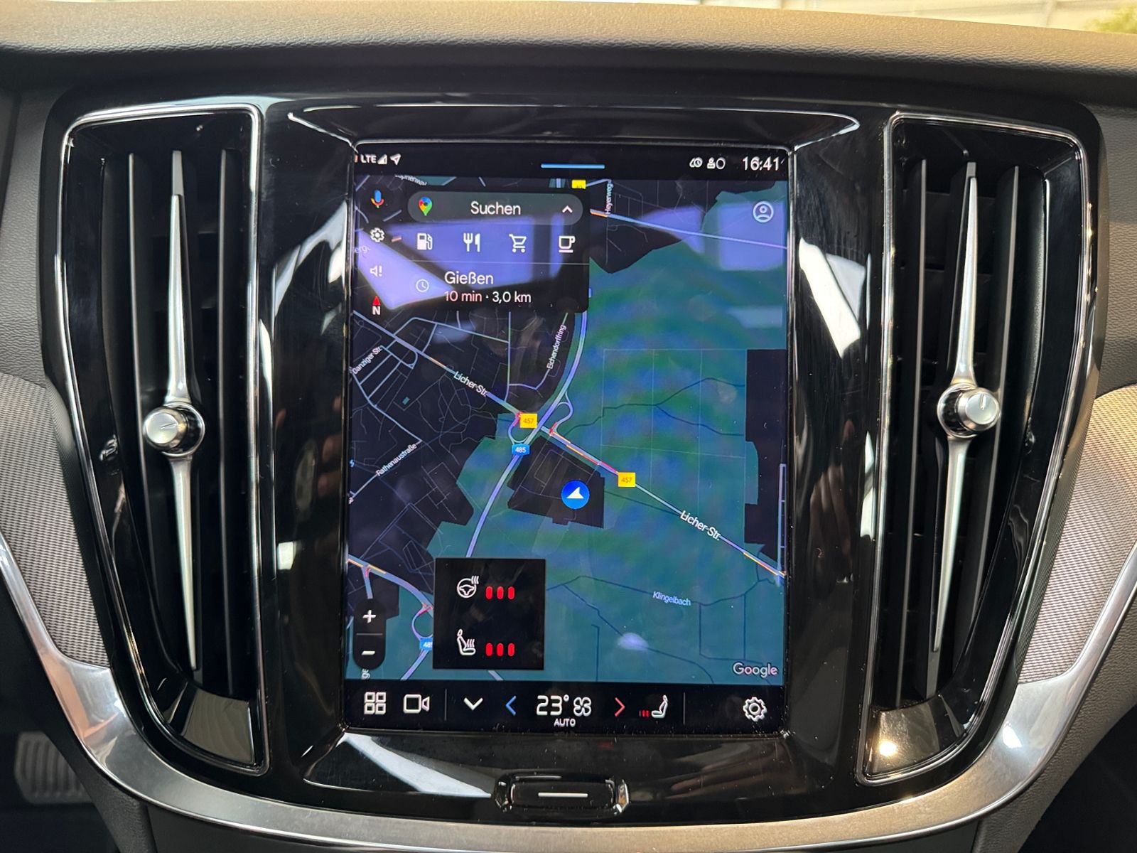Fahrzeugabbildung Volvo S60 Lim. Plus Dark PANO 360° H/K LED