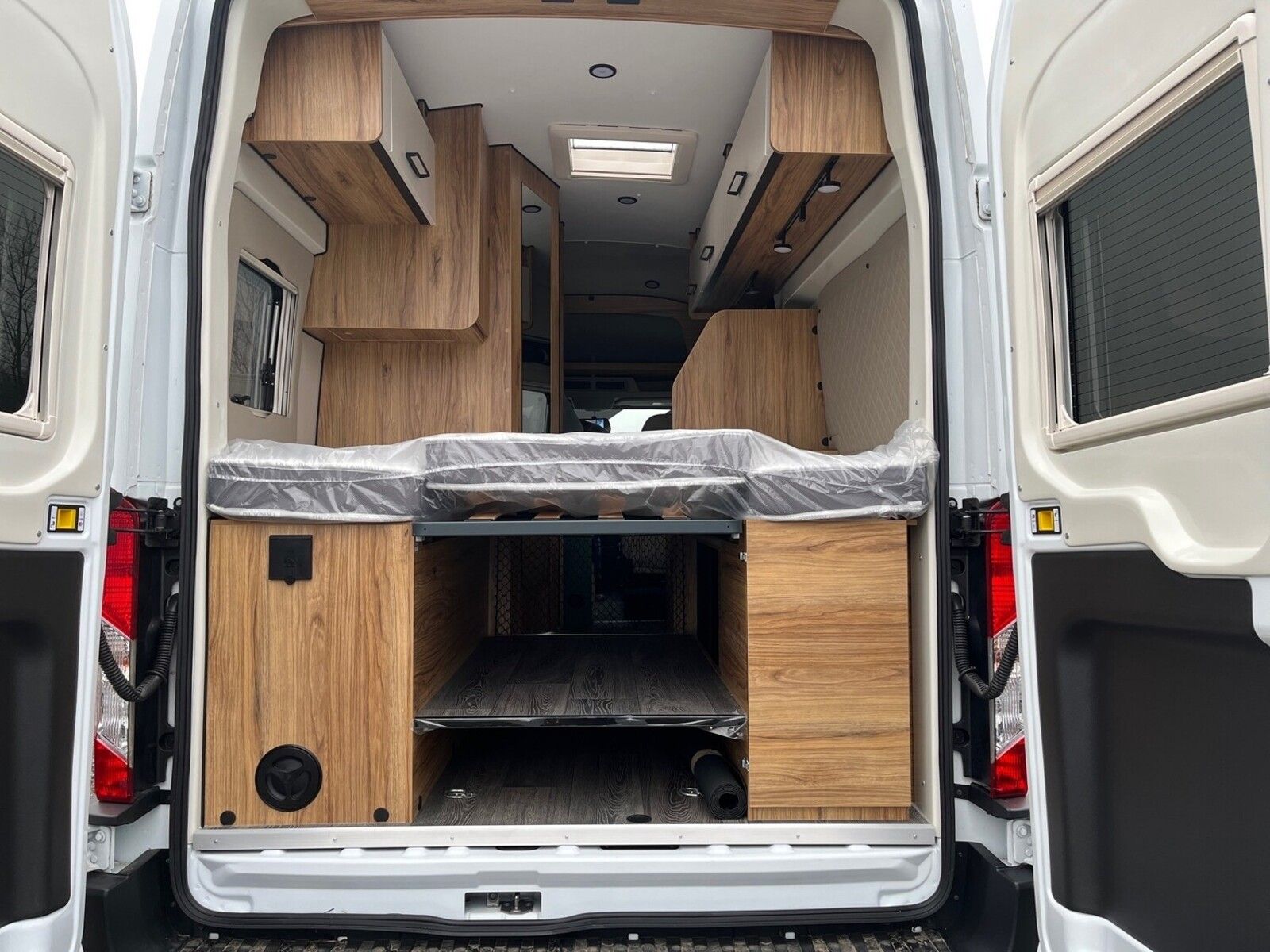 Fahrzeugabbildung Karmann Dexter 4x4 DE 560 AW Allrad, Alufelgen, RFK TZ