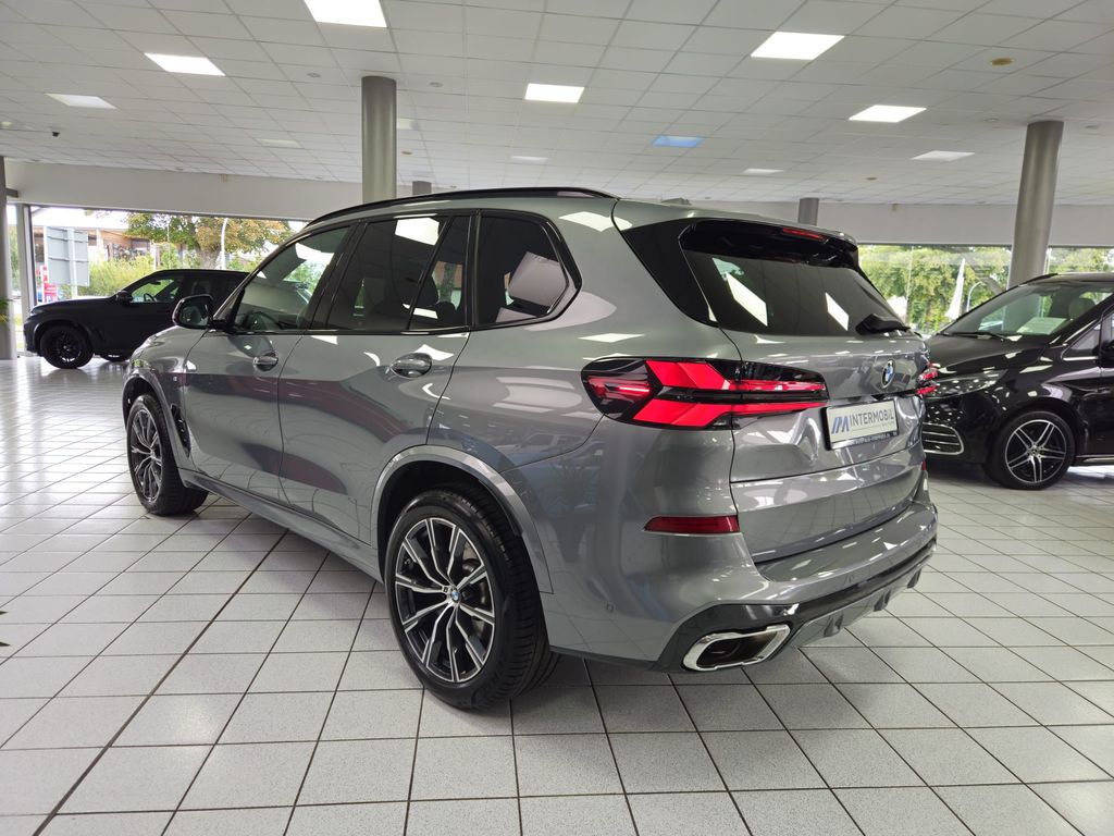 BMW X5 xD40i M Sport*PANO*SOFT*STHZG*7-SITZ*AHK*360°