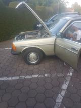 Mercedes-Benz 300 D  W123  H-Zulassung - Mercedes-Benz 300 300d mit Diesel-Antrieb