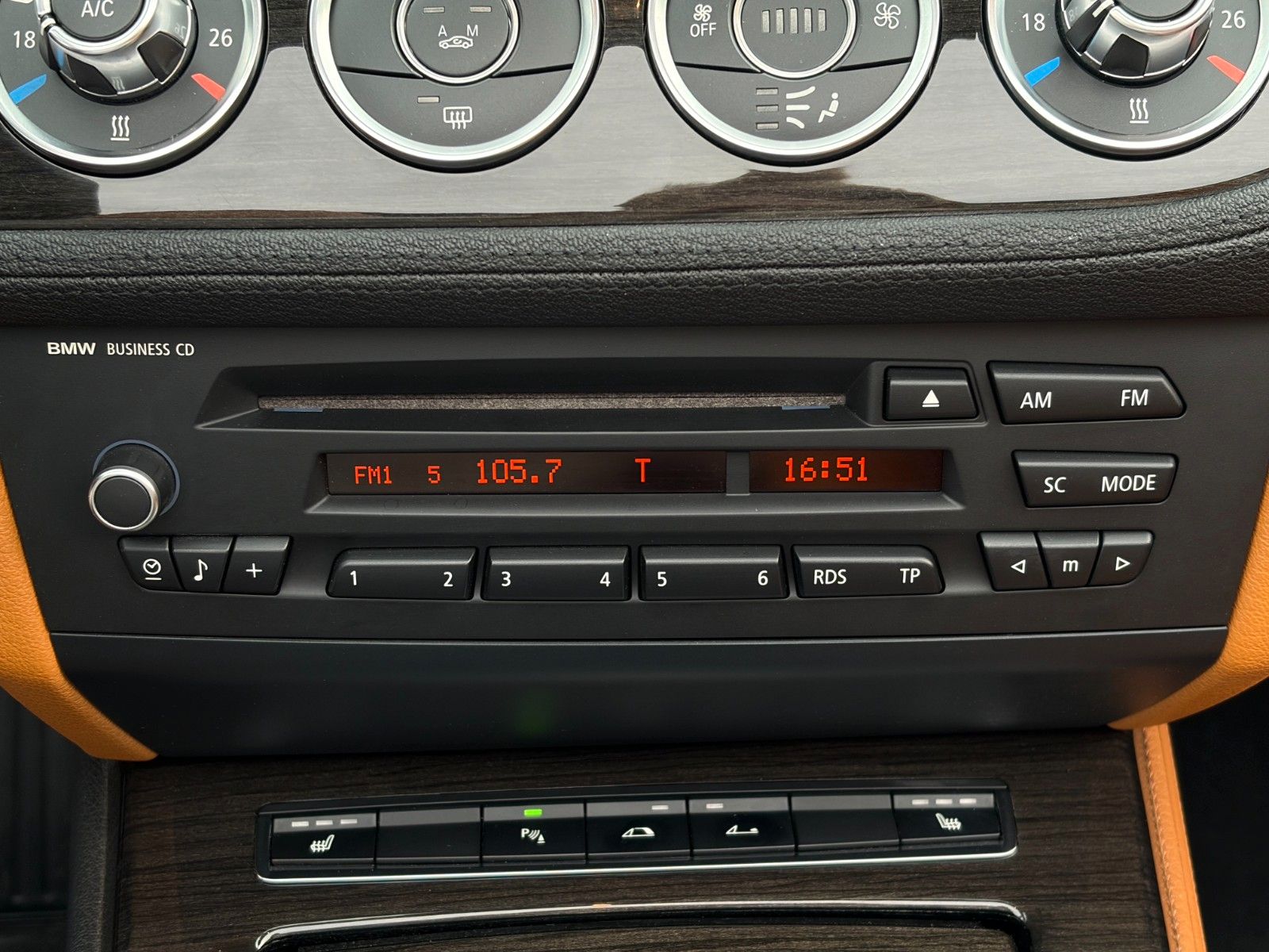 Fahrzeugabbildung BMW Z4 Roadster sDrive 35i SHZ LHZ PDC HiFi Temp.