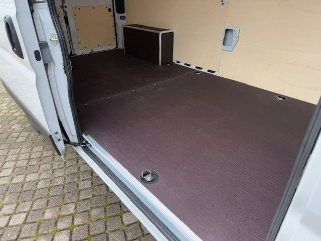 Fahrzeugabbildung Opel Movano Cargo Neues Modell L3H2 2.2l 140PS!