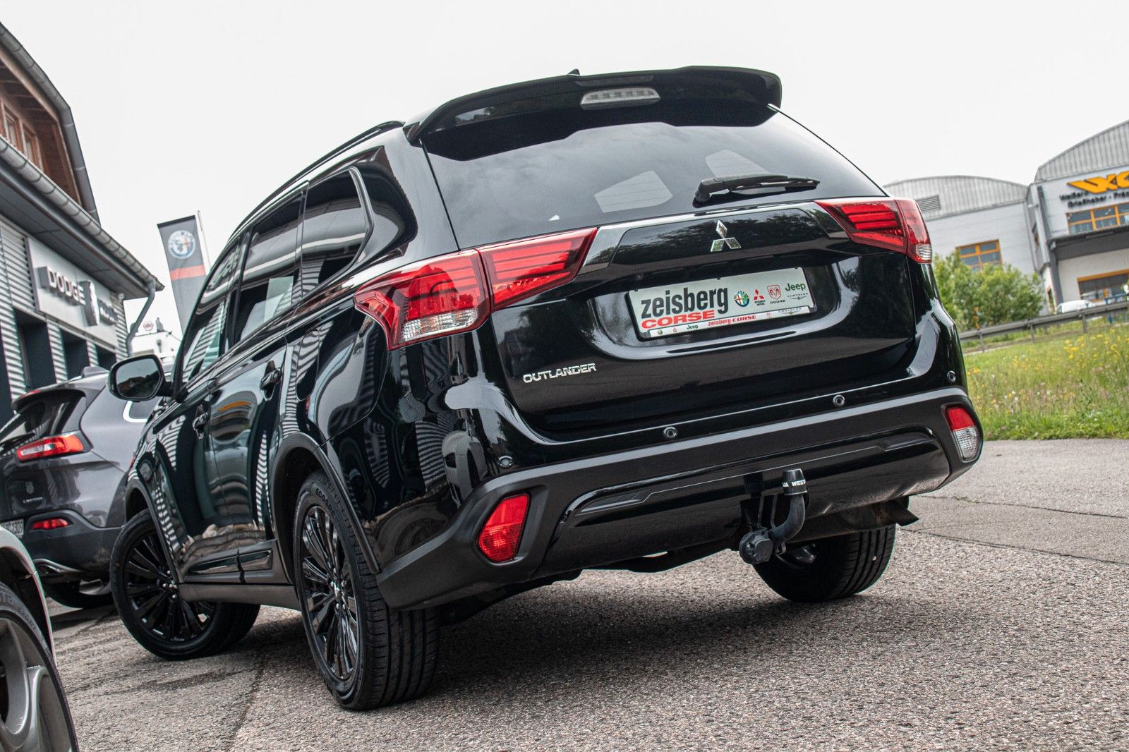 Fahrzeugabbildung Mitsubishi Outlander Spirit+ 2.0 CVT 2WD 1HD*Navi*Tel