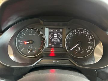 Skoda Octavia *2-ZONEN*SZHZ*NAVI*TEMPO*PDC*