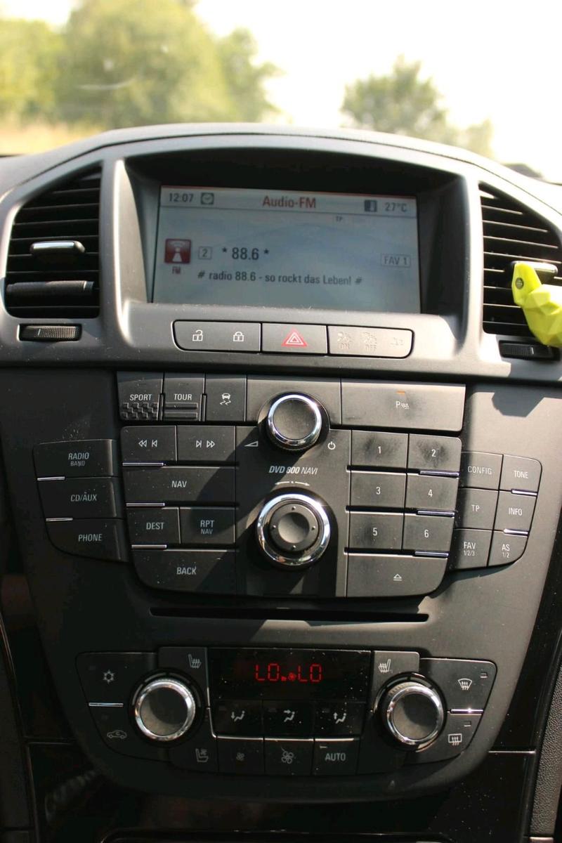 Opel Insignia 2009 — photo 12