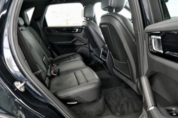 Porsche Cayenne - 8