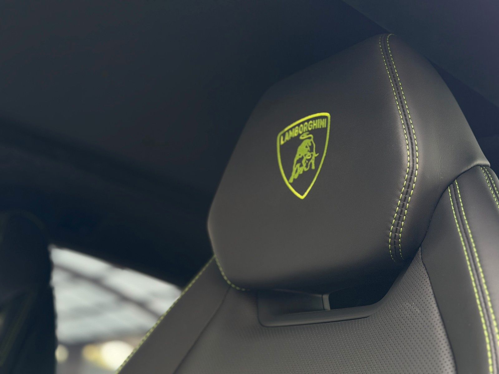 LAMBORGHINI Urus Urus 4.0 V8 Autom. MwSt/23-Zoll/B&amp;O/360°/PANO – Ansicht 33