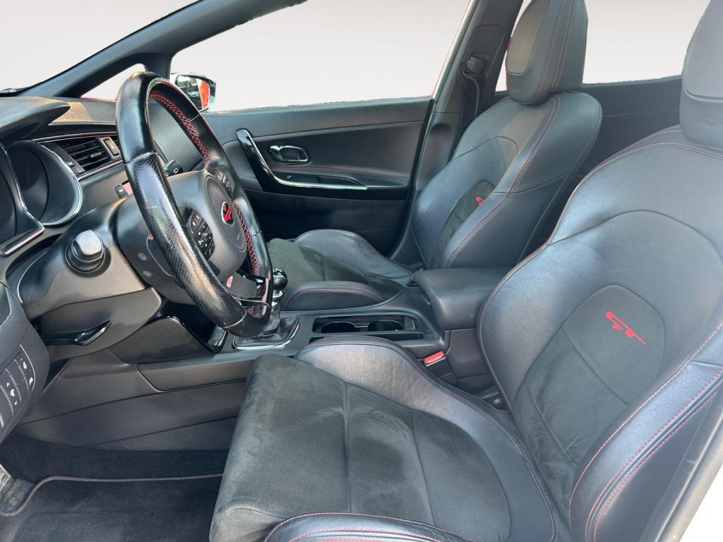 Fahrzeugabbildung Kia Ceed 1.6 T-GDI GT-Track