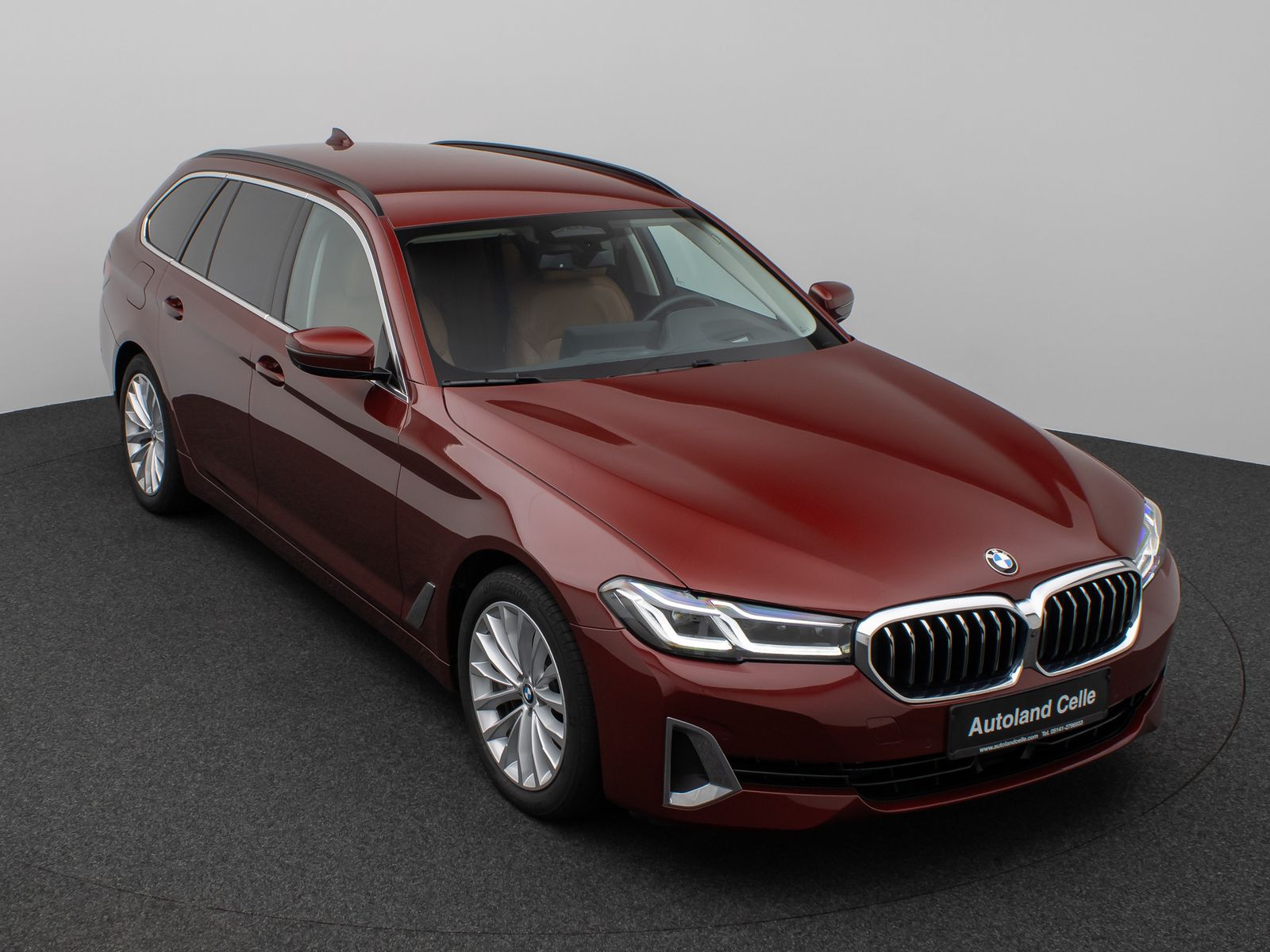 Fahrzeugabbildung BMW 540d xD LuxuryLine 360°Laser HUD DAB H/K Komfort