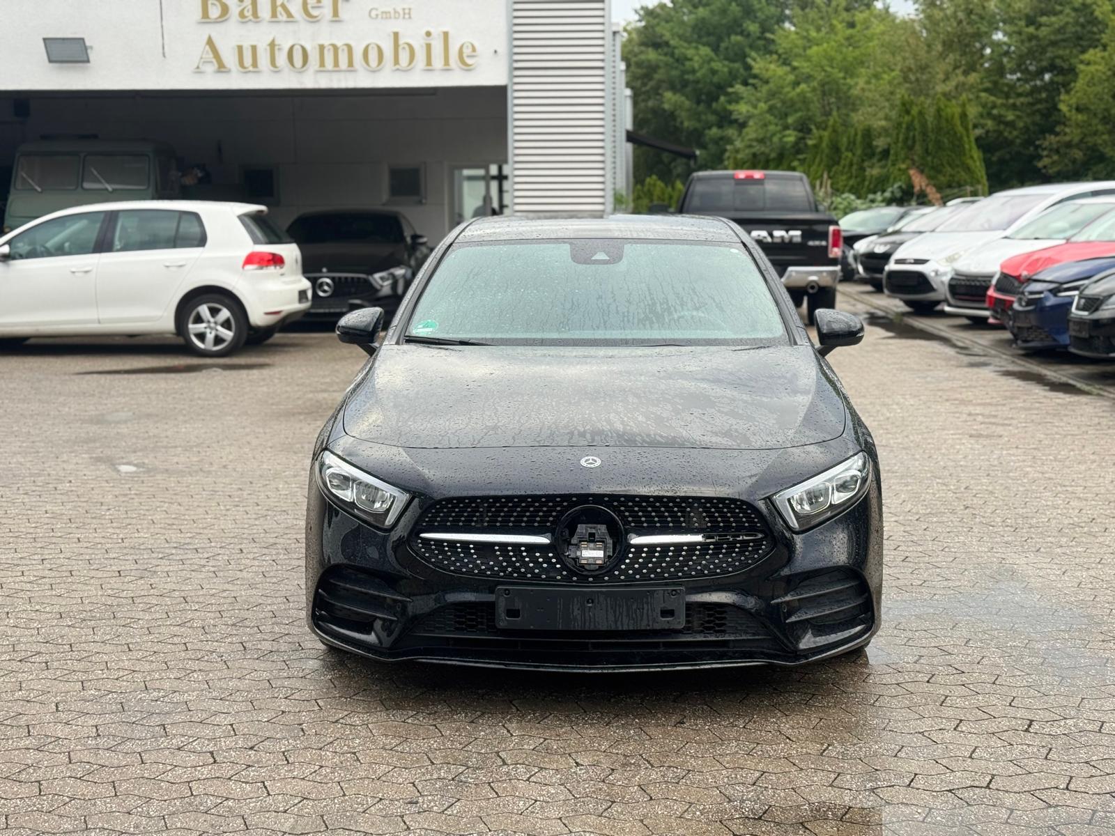 Mercedes-Benz A180 AMG Line *Wide*58TKM*Kamera*LED*