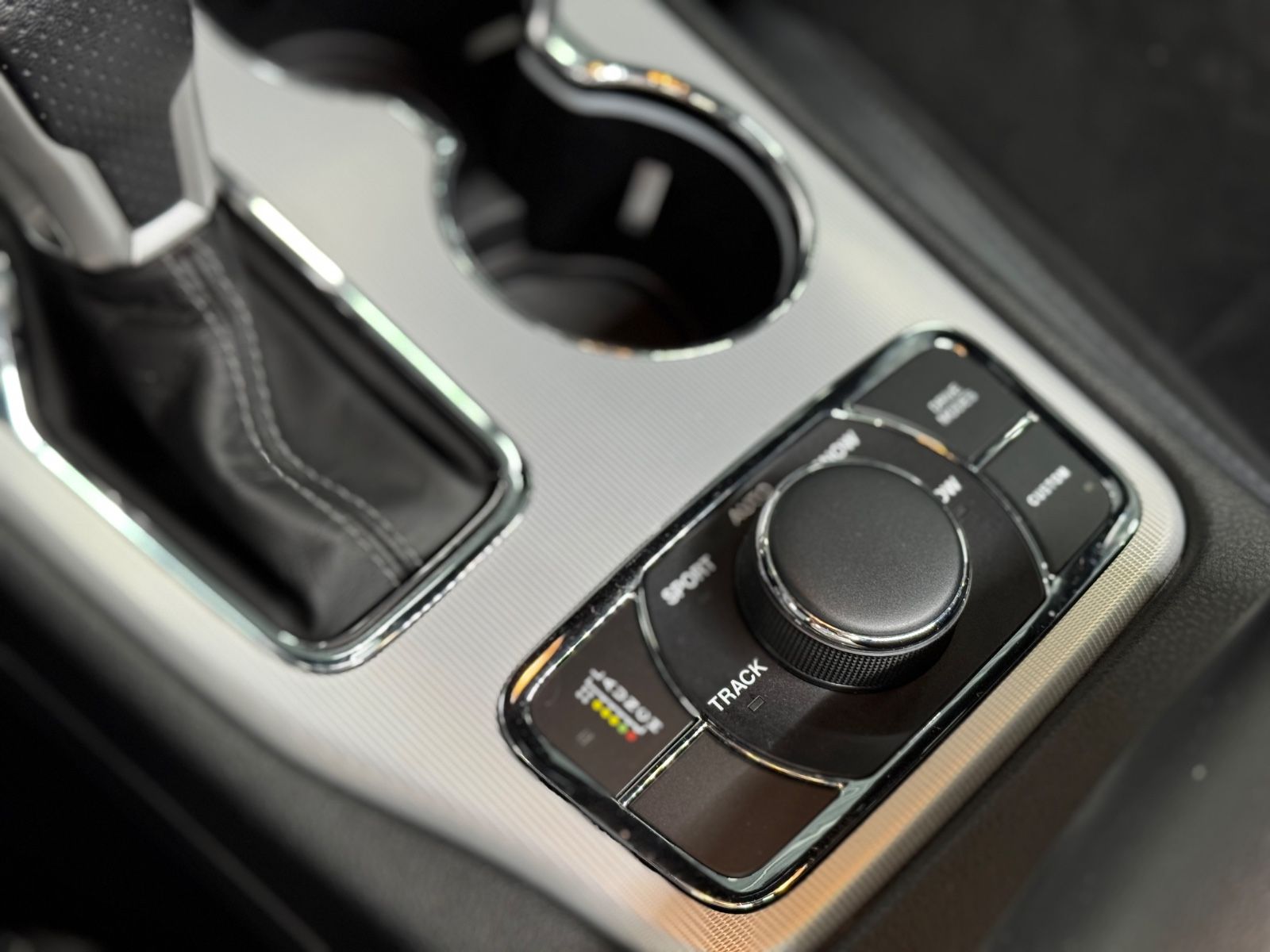 Fahrzeugabbildung Jeep Grand Cherokee 6.4 V8 HEMI SRT   "LPG-Gasanlage"