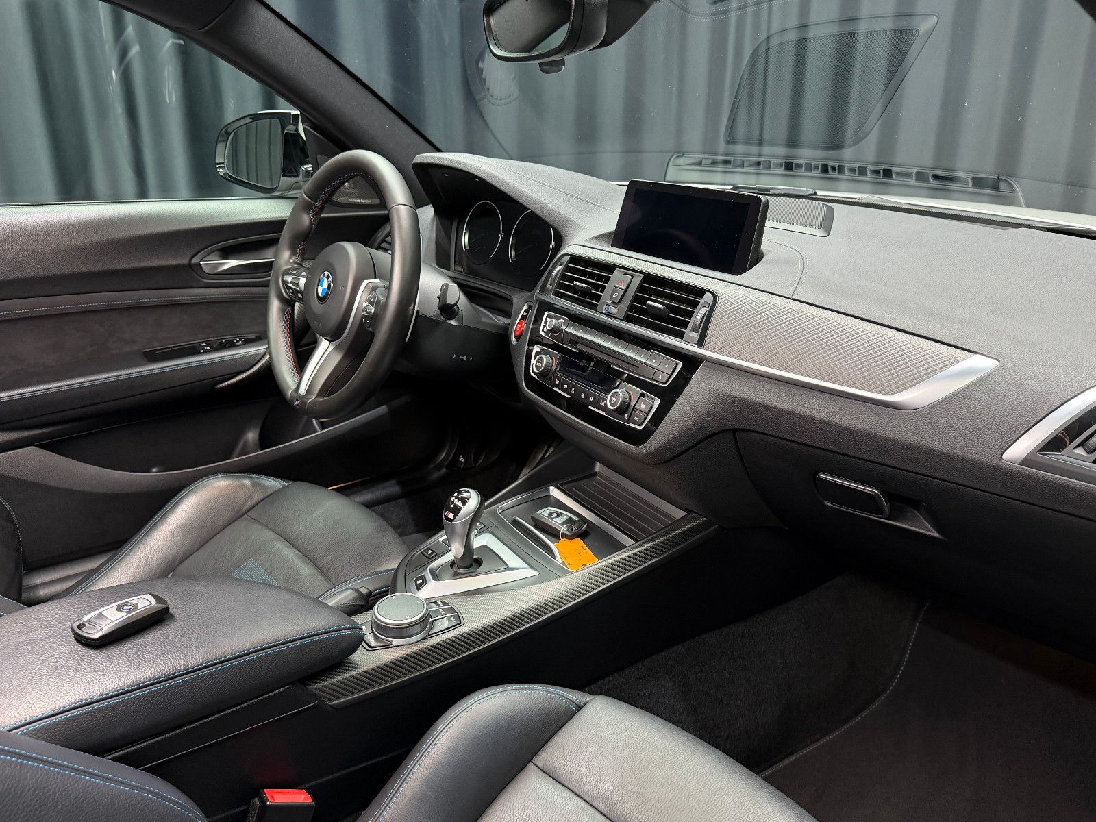 Fahrzeugabbildung BMW M2 Competition|H&K|KW|RF-Kamera|Assistent