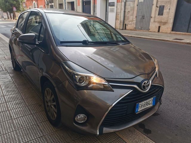 Toyota Yaris 1.0 70 CV 5 porte LOUNGE FULL CAMER