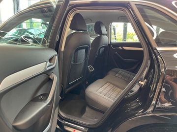 Audi Q3 *Sport*1. Hand*Klima*Navi*PDC*