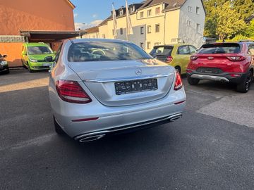 Mercedes E 200 - 7