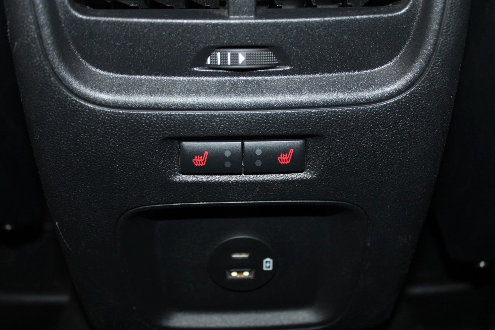 Fahrzeugabbildung Ford Kuga 2.5 PHEV ST-Line X LED B&O HUD ACC WinterP