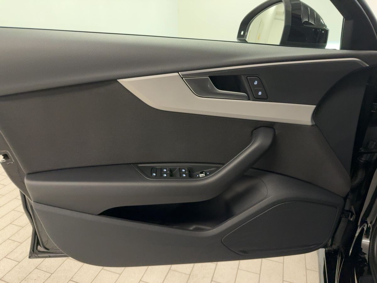 Audi A4 - Bild 17