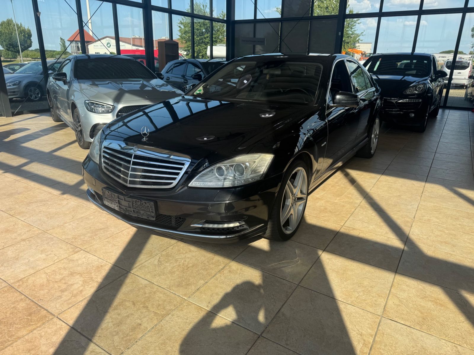 Mercedes S 350 2010, 3.0D dīzelis, Automāts, Sedans, Melns — Latvijā