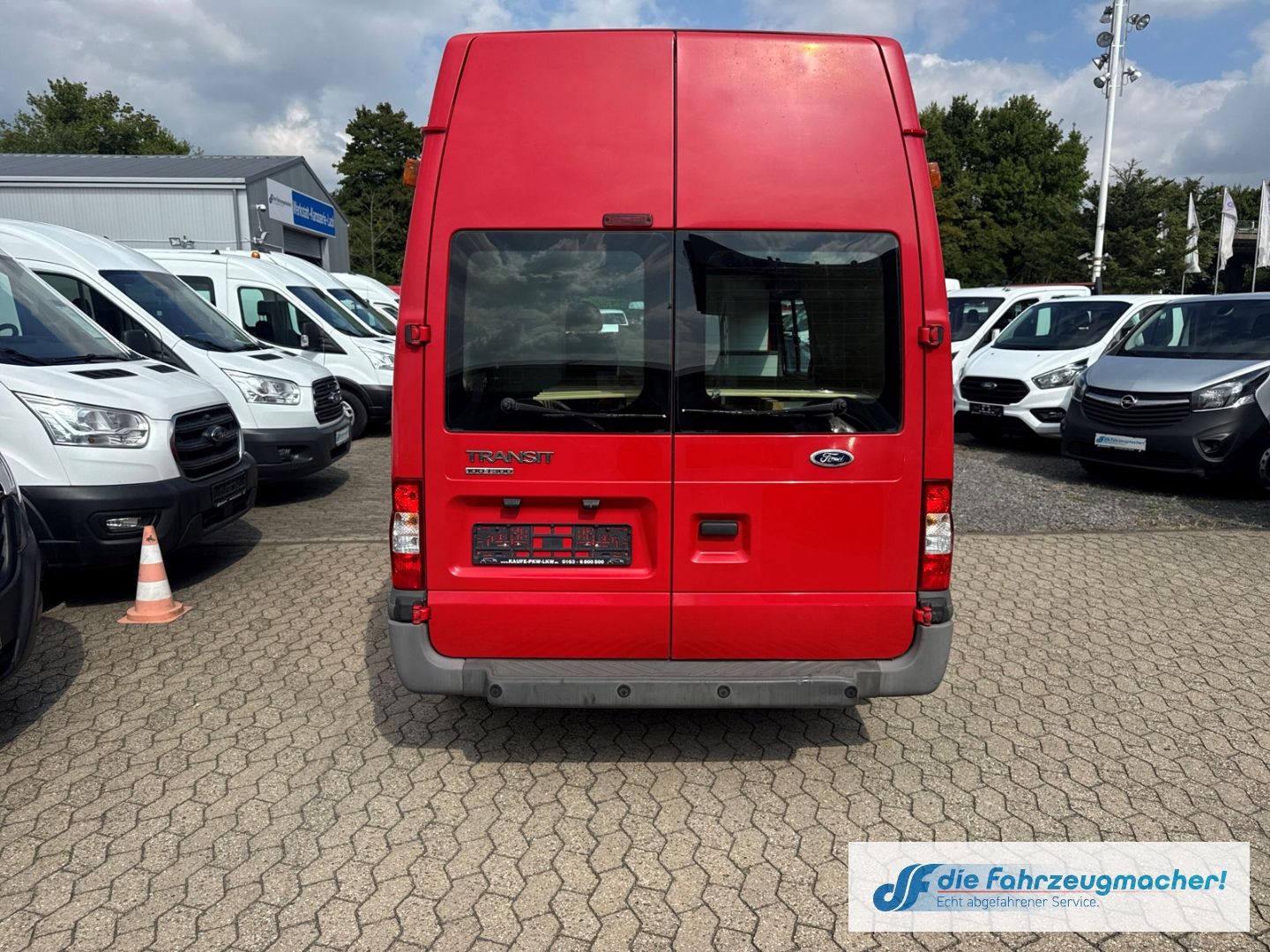 Fahrzeugabbildung Ford Transit Kombi FT 300 L 2.2 TDCI DPF Tel.-Vorb. P