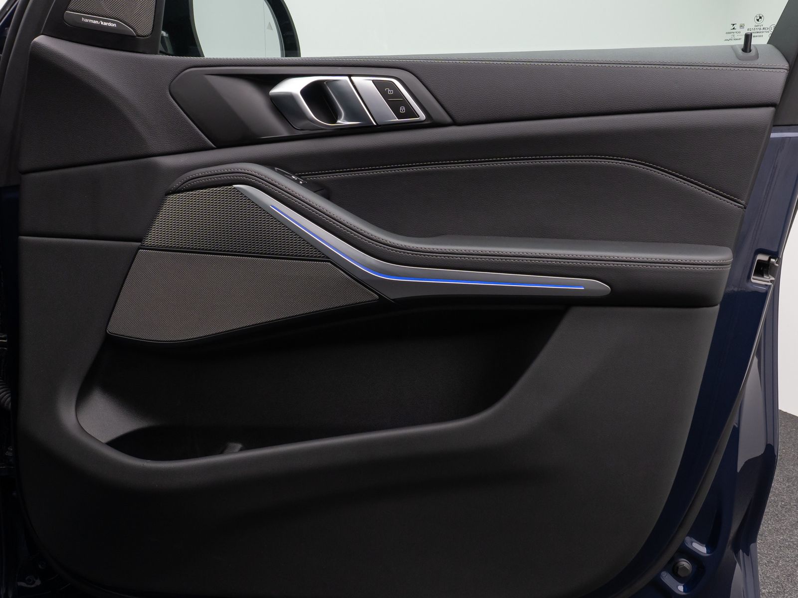 Fahrzeugabbildung BMW X5 M50i Panorama 360° DAB H/K AHK Komfort 22Zoll