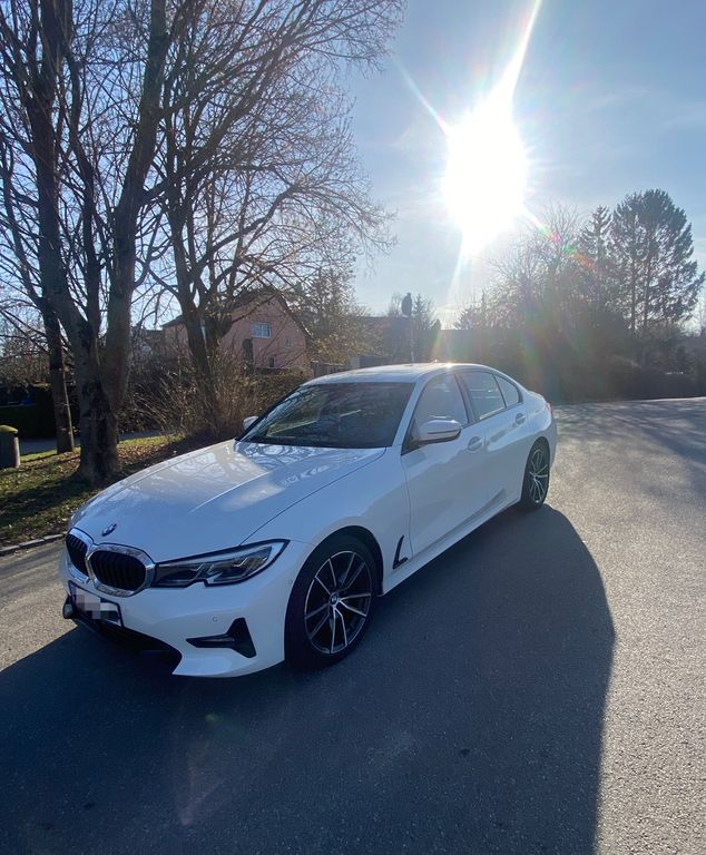 Image of BMW 320