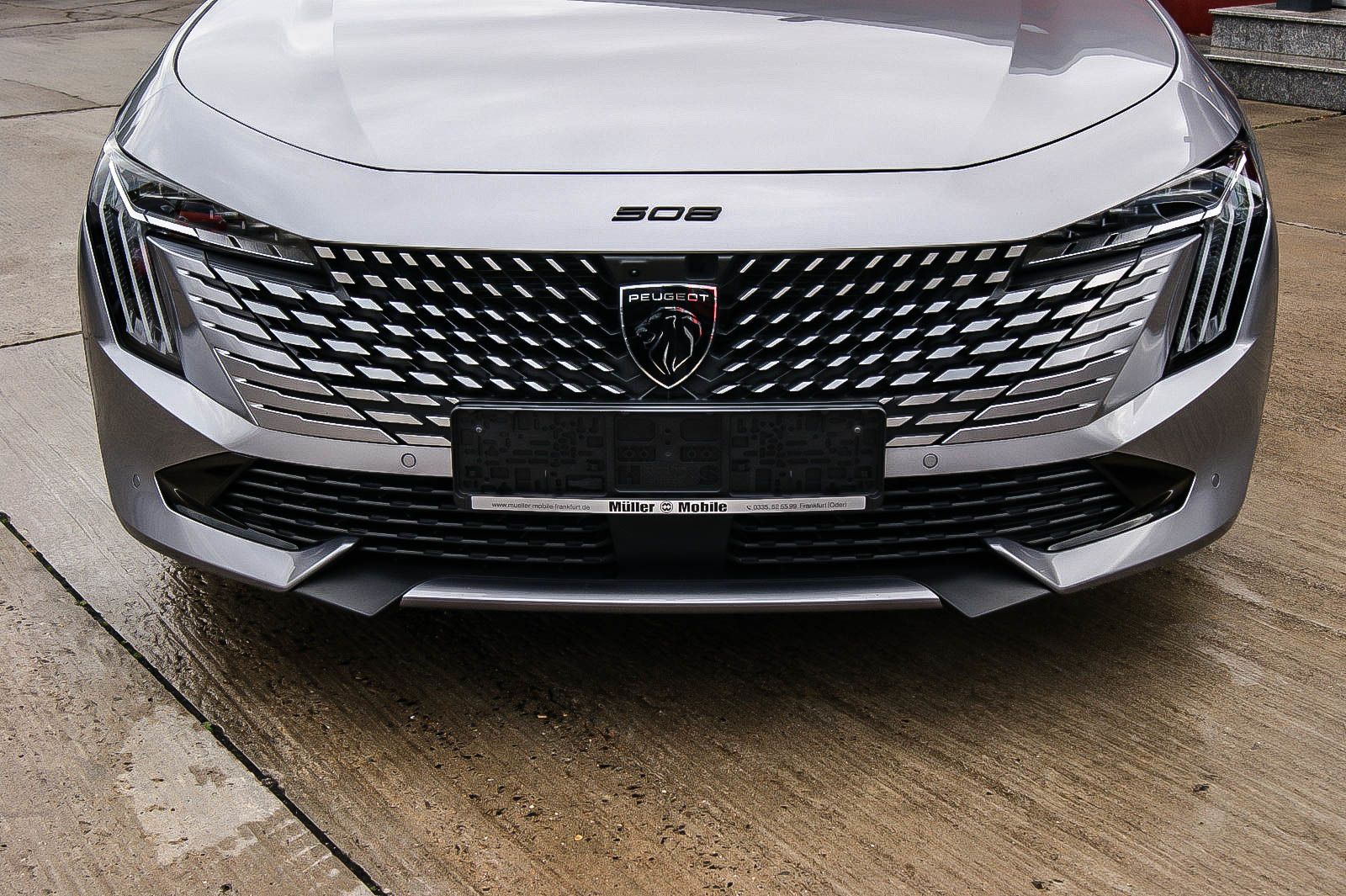 Fahrzeugabbildung Peugeot 508 SW Hybrid 225 Allure NEUES MODELL LED 1.HAND