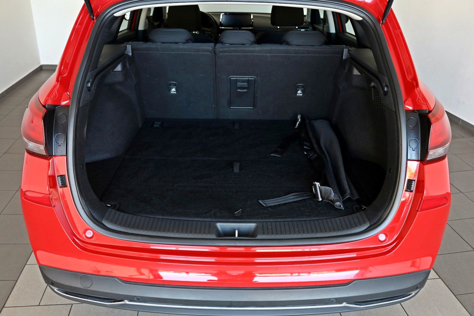 Fahrzeugabbildung Hyundai i30 cw Trend Navi, Kamera, CarPlay, Mild-Hybrid