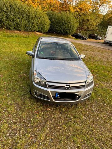 Opel Astra 1,8  125 ps